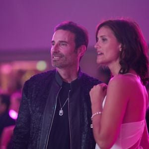 Richard Orlinski (ambassadeur de Hope, parrain du gala), Carole JugeLlewellyn lors de la soirée annuelle de gala de l'association Hope au pavillon Gabriel à Paris le 14 octobre 2025.
L’association HOPE propose, à travers l’équithérapie et de nombreux ateliers artistiques, un accompagnement destiné aux femmes qui, après l’annonce de leur cancer, souhaitent se reconstruire émotionnellement et retrouver confiance en elles, au-delà du parcours médical.

© Anne-Sophie Guebey / Bestimage