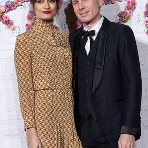 Un fils né de ses amours avec Alex Kapranos 
Clara Luciani et son compagnon Alex Kapranos - Photocall du 40ème Gala de Charité AROP (Association pour le Rayonnement de l'Opéra de Paris) à l'Opera Garnier à Paris le 27 février 2020. © Pierre Perusseau/Bestimage