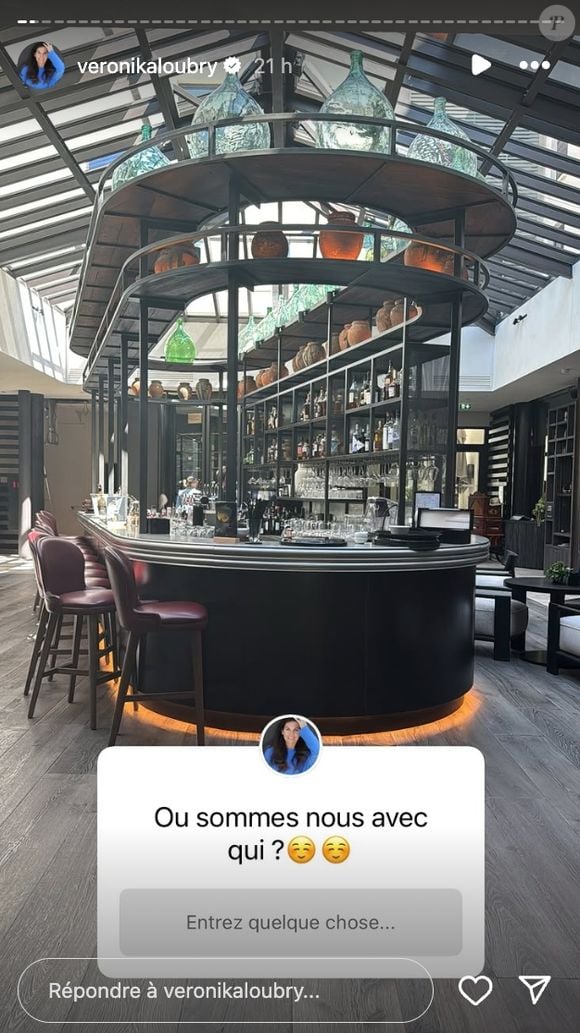 Véronika Loubry immortalise sa venue dans le prestigieux hôtel de Patrick Bruel - Capture d'écran Instagram - Juillet 2025).