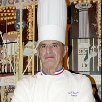 Le restaurant historique de Paul Bocuse qui avait baissé le rideau rouvre ses portes ce samedi, et il affiche déjà complet