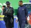 Une jeune américaine affirme que le fils de Lilian Thuram l’a attaqué alors qu’ils se trouvaient chez elle
Lilian Thuram avec son fils Marcus Thuram - Célébrités dans les tribunes du match du groupe D de l'Euro 2024 entre l'équipe de France face à l'Autriche (1-0) à Dusseldorf en Allemagne le 17 juin 2024. © Cyril Moreau/Bestimage
