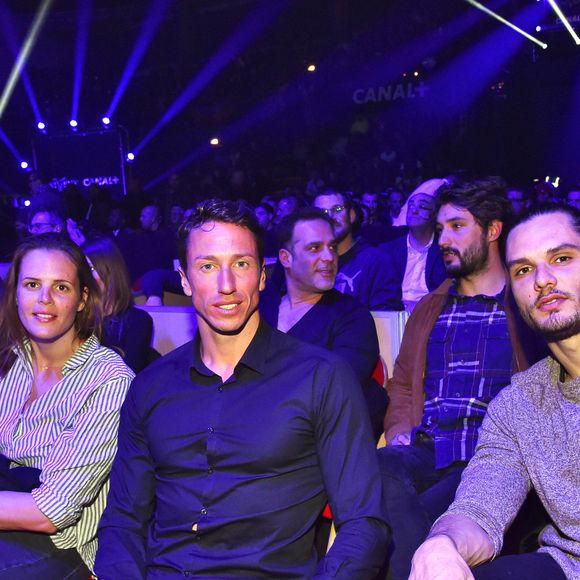Laure Manaudou, Frédérick Bousquet (ex compagnon de laure Manaudou, ils sont parents d'une petite Manon née en 2010), Jérémy Frérot, son compagnon (en arrière plan, barbu) et son frère à droite, Florent Manaudou lors du gala de boxe organisé par Univent Production au Palais des Sports de Marseille le 24 mars 2018. © Bruno Bebert/Bestimage