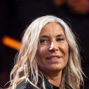 "J'ai fini, j'avais 8 de tension j'avoue parce que je lui donnais le sein et puis après 'Faites du bruit !' au Zénith. Donc c'était un peu la schizophrénie."

Exclusif - Zazie lors de l'enregistrement de l'émission "L'anniversaire secret" à Paris. Le 7 novembre 2023
© Cyril Moreau / Bestimage