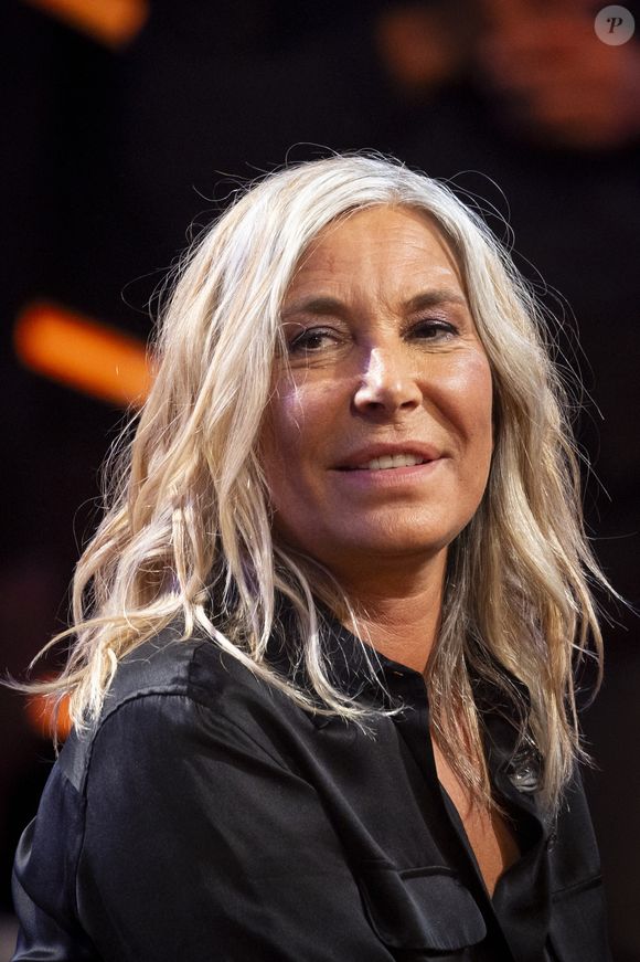"J'ai fini, j'avais 8 de tension j'avoue parce que je lui donnais le sein et puis après 'Faites du bruit !' au Zénith. Donc c'était un peu la schizophrénie."

Exclusif - Zazie lors de l'enregistrement de l'émission "L'anniversaire secret" à Paris. Le 7 novembre 2023
© Cyril Moreau / Bestimage