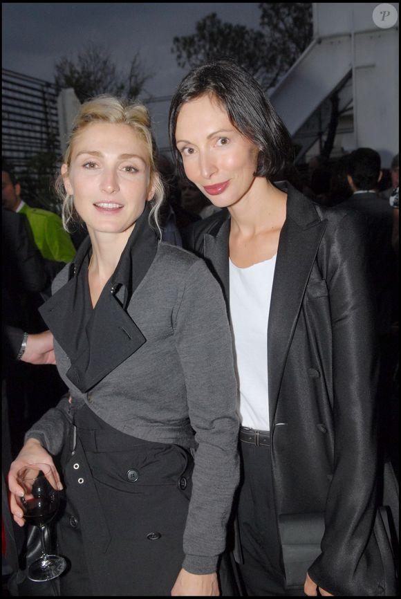 Exclusif – Julie Gayet et Géraldine Maillet : exposition Daum et Georges Braque à la Maison Blanche, à Paris
RACHID BELLAK / BESTIMAGE
