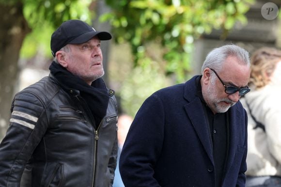 Laurent Baffie, Antoine Duléry - Obsèques d'Isabelle Mergault à la Coupole du Père-Lachaise à Paris le 30 mars 2026. © Cyril Moreau - Dominique Jacovides / Bestimage