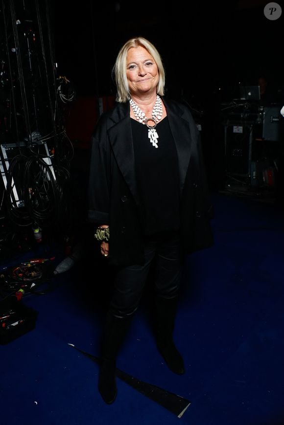 "Je crois qu'il va plutôt bien", estime-t-elle.

Exclusif - Marina Carrère d'Encausse - Backstage - Enregistrement de l'émission "La Boîte à Secrets N°19" dans les studios de la Cité du Cinéma à Saint-Denis, présentée par F.Bollaert et diffusée le 3 janvier sur France 3
© Christophe Clovis / Bestimage