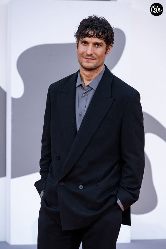 Louis Garrel sur le tapis rouge de la 83ème édition de la Mostra de Venise, samedi 5 septembre 2026.

© SGP/Bestimage
