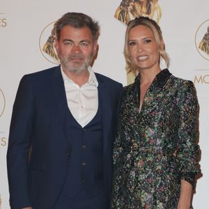 Dans l’imaginaire collectif, belle-mère et belle-fille riment souvent avec tensions, maladresses ou petites piques autour d’un repas de famille. Ici, c’est tout l’inverse...

Clovis Cornillac et sa femme Lilou Fogli - 36ème cérémonie des Molières aux Folies Bergère à Paris le 28 avril 2025. © Coadic Guirec/Bestimage