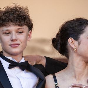 Marcel Canet et sa mère Marion Cotillard - Montée des marches du film " Karma " lors du 79ème Festival International du Film de Cannes, le 15 mai 2026. © Jacovides-Moreau / Bestimage