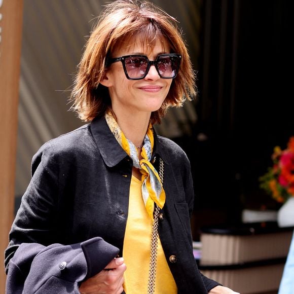 Sophie Marceau - Célébrités au village lors des Internationaux de France de tennis de Roland Garros 2024 à Paris le 9 juin 2024.