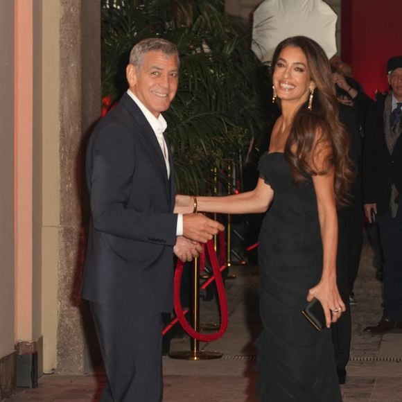 George Clooney et Amal Ramzi Alamuddin assistent à la soirée d'ouverture de l'OMEGA House aux Jeux Olympiques d'hiver Milan-Cortina 2026 le 7 février 2026 à Milan, Italie. © Lucia Sabatelli/Bestimage