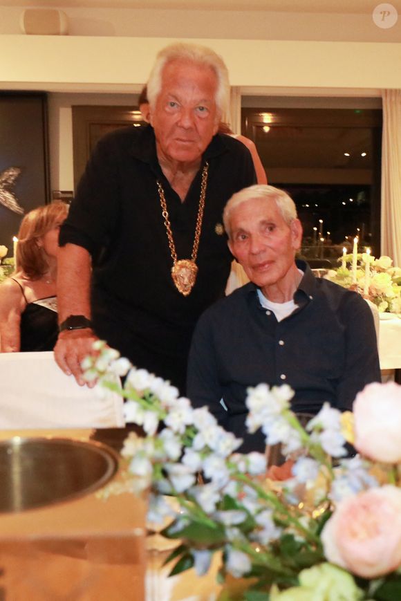 Massimo Gargia avec Simon Reuben lors de la fête d'anniversaire de M.Gargia (85 ans)  à l'Hôtel de Paris à Saint-Tropez le 20 août 2025.

© Franz Chavaroche / Bestimage