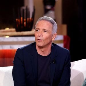 La décision prise par France Télévisions de déprogrammer l'émission "Questions pour un champion" en semaine a directement impacté son animateur Samuel Etienne. 

Exclusif - Samuel Etienne lors de l'enregistrement de la nouvelle émission "Bertrand n'a pas sommeil", présentée par B.Chameroy sur France 2

© Dominique Jacovides / Bestimage