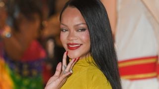 Où dîne Rihanna quand elle vient à Paris ? On a déniché l'adresse de son restaurant préféré, à la carte prestigieuse