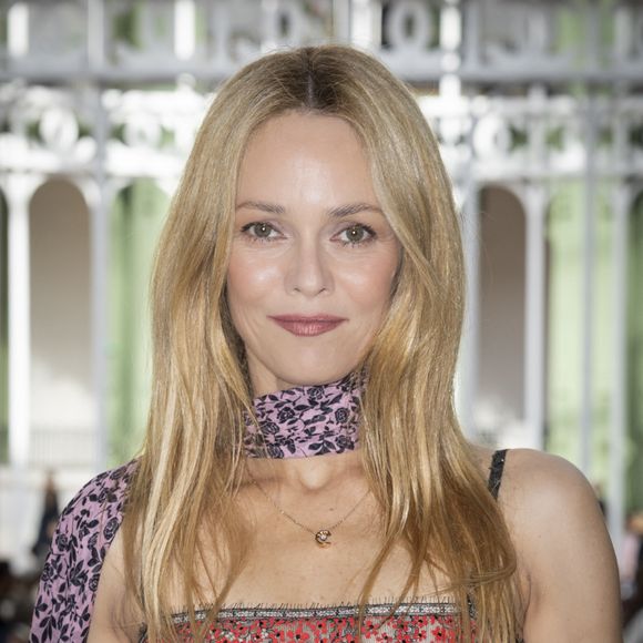 Vanessa Paradis au Front Row du défilé de mode féminine Chanel printemps-été 2025 lors de la Fashion Week de Paris (PFW), au Grand Palais, à Paris, France, le 1er october 2024. © Olivier Borde/Bestimage
