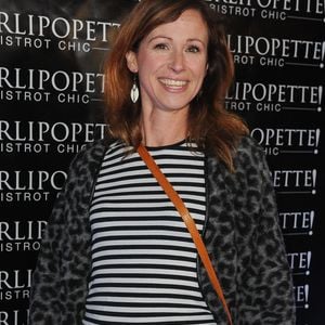 Je regrette que ce soit un 4 août, d'autant que c'est la date d'anniversaire de mon mariage", a-t-elle indiqué lors d'une interview pour 20minutes, faisant ainsi référence à son mari Baligh, le père de ses trois enfants. 

Sophie Ferjani enceinte - Inauguration du restaurant "Saperlipopette!" de Norbert Tarayre (Top Chef 3) à Puteaux, le 17 novembre 2014. © Pierre Perusseau / Bestimage