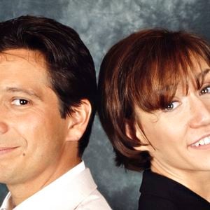 Et pour cause : Virginie Lemoine et Laurent Gerra ne formaient pas seulement un duo à la télévision, ils vivaient également une véritable histoire d'amour en coulisses.

Rendez-vous avec Laurent Gerra et Virginie Lemoine. Paris, le 6 septembre 1997.
© Cédric Perrin/Bestimage | 00364693