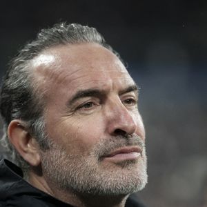 Jean Dujardin lors du match international de rugby des Six Nations entre la France et l'Irlande au Stade de France à Saint-Denis, en banlieue parisienne, le 5 février 2026. Photo par Eliot Blondet/ABACAPRESS.COM