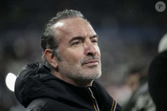 Jean Dujardin lors du match international de rugby des Six Nations entre la France et l'Irlande au Stade de France à Saint-Denis, en banlieue parisienne, le 5 février 2026. Photo par Eliot Blondet/ABACAPRESS.COM