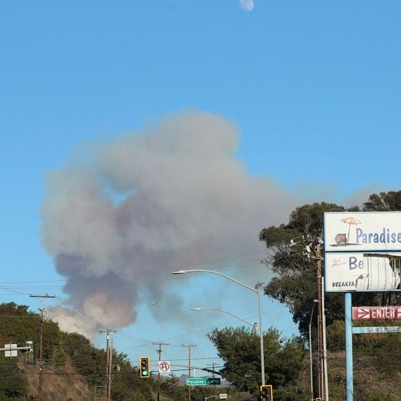 - Vues générales de la Pacific Coast Highway et de ce qui reste du restaurant Moonshadows après les incendies dans la région de Los Angeles 


Pictured: Malibu PCH