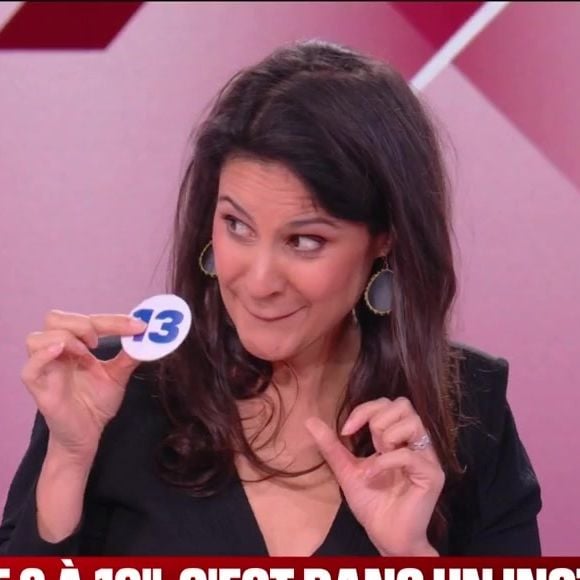 Apolline de Malherbe porte un accessoire qui ne passe pas inaperçu à l'antenne, le 4 juin 2025, sur BFMTV
