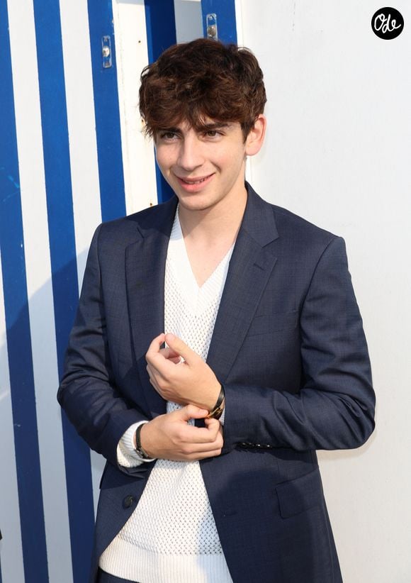 Il se produira sur la scène du Théâtre Raymond Kabbaz à Los Angeles le 21 juin.

Leon Hesby au photocall du film "Les promesses" lors du 37ème festival du film de Cabourg (37ème journées romantiques du 14 au 18 juin 2023), à Cabourg, France, le 16 juin 2023. © Coadic Guirec/Bestimage