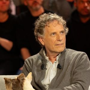 Exclusif - Charles Berling sur plateau de l'émission "Animalement Vôtre" présentée par Bernard Montiel, à Paris, le 12 janvier 2026.
© Julien Sarkissian/Bestimage