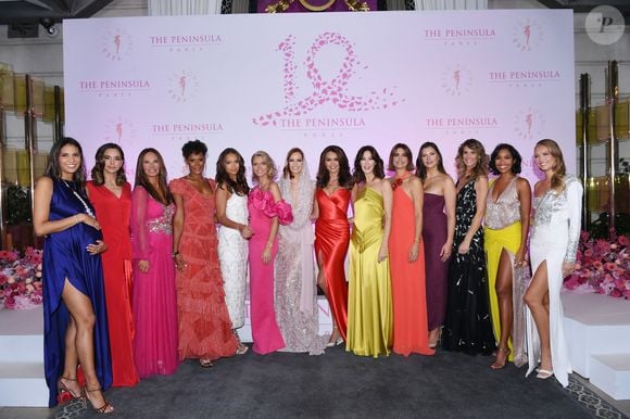 Chloé Mortaud, Marine Lorphelin, Nathalie Marquay, Corinne Coman, Indira Ampiot, Sylvie Tellier, Maeva Coucke, Diane Leyre, Mareva Galanter, Mélody Vilbert, Camille Cerf, Sophie Thalmann, Clémence Botino et Amandine Petit au photocall du 5ème gala de charité de l'association "Les Bonnes Fées" à l'occasion de la campagne mondiale "Octobre Rose" à l'hôtel Peninsula, Paris le 3 octobre 2024. © Rachid Bellak/Bestimage