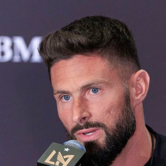 Ils auraient notamment volés “plus de 10 montres d’homme” apprtenant à Olivier Giroud

Présentation officielle d'Olivier Giroud au club de Los Angeles FC. Il a signé pour la saison 2024-2025.