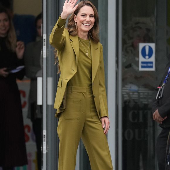 Catherine (Kate) Middleton, princesse de Galles, lors d'une visite à Home-Start à Oxford, le 9 octobre 2025. Home-Start UK se prépare à déployer une formation auprès de son réseau de 9 000 bénévoles sur la base de la série explicative du Centre for Early Childhood de la Royal Foundation.
PA Photo/ Bestimage