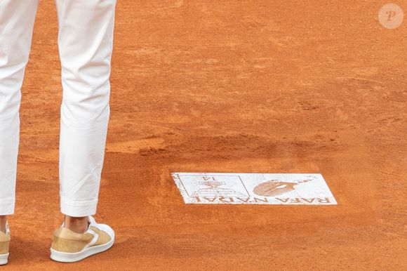 Hommage à Rafael Nadal lors des Internationaux de France 2025 à Roland Garros le 25 mai 2025 à Paris, France. Photo par Nasser Berzane/ABACAPRESS.COM