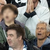 Nagui très investi avec son fils Adrien au Parc des Princes, Jamel Debbouze et son fils Léon l'étaient tout autant mais leur soutien n'a pas suffi
