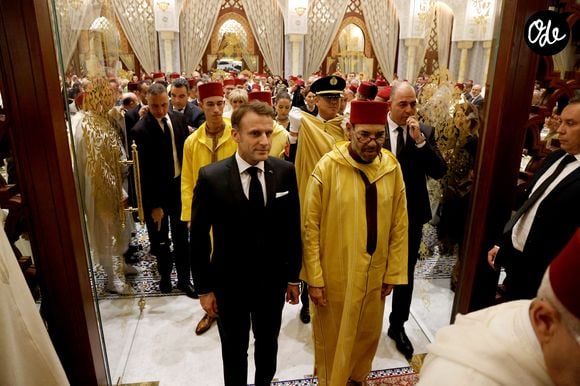 En octobre 2024, pendant la visite d’État d’Emmanuel et Brigitte Macron, il s’appuyait déjà sur ce soutien

Le président français Emmanuel Macron (C-L) et le roi du Maroc Mohammed VI (C-R), ainsi que le prince héritier du Maroc Moulay El Hassan (2-L) et des membres de la famille royale, marchent dans le palais royal après un dîner d'État à Rabat le 29 octobre 2024, dans le cadre d'une visite d'État de trois jours du président français au Maroc. © Ludovic Marin/Pool/Bestimage