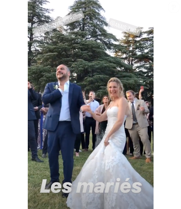 François-Xavier Demaison et Anaïs Tihay se sont mariés le 7 juin 2019 dans les Pyrénées-Orientales, unis à la mairie de Perpignan avant de célébrer leurs noces au château de Valmy à Argelès-sur-Mer. Image Instagram.