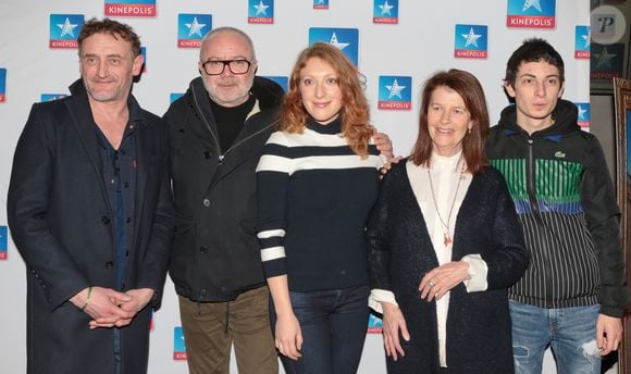 Finalement, la comédie en chantier est d'abord devenue Comme un ouragan, en référence au tube des années 1980 de Stéphanie de Monaco dont Cathy Tuffe est fan, puis, finalement Les Tuche.
Jean-Paul Rouve, le réalisateur Olivier Baroux, Sarah Stern, Claire Nadeau et Théo Fernandez à l'avant-première du film "Les Tuche 3: Liberté, Égalité, FraterniTuche" au cinéma Kinepolis à Lomme, France, le 13 janvier 2018.