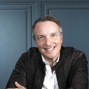 Exclusif - Portrait de Stéphane Rotenberg à Paris, le 15 mai 2025.
© Cédric Perrin/Bestimage