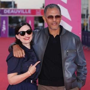 Roschdy Zem et Rebecca Zlotowski sur le tapis rouge lors de la première du film 'L'Invitation' pendant la 52ème édition du Festival du Cinéma Américain de Deauville, France, le 5 septembre 2026. © Denis Guignebourg/Bestimage