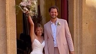 Nouveau mariage pour Eric Antoine et Gennifer Demey : après la Provence, ils se sont dit oui à Paris en présence de plusieurs personnalités