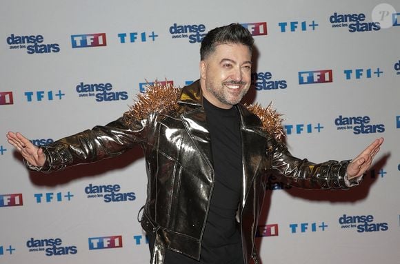 Chris Marques - Photocall de lancement de la saison 2026 de "Danse avec les stars" (DALS) au siège de TF1 à Boulogne-Billancourt le 18 décembre 2025. © Coadic Guirec/Bestimage