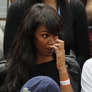 La chanteuse Shy'm et son père regardant son petit ami français Benoit Paire jouant le deuxième tour de l'2016 BNP Paribas tennis French Open au stade Roland-Garros, Paris, France le 25 mai 2016. Photo Henri Szwarc/ABACAPRESS.COM