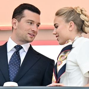 Les deux tourtereaux ont été photographiés ensemble à plusieurs reprises ces derniers mois
Jordan Bardella avec sa compagne la princesse Maria Carolina de Bourbon-Deux-Siciles en tribunes assistent au Formula 1 Louis Vuitton Grand Prix de Monaco 2026 le 7 juin 2026 à Monte-Carlo, Monaco. © Bruno Bebert/Bestimage