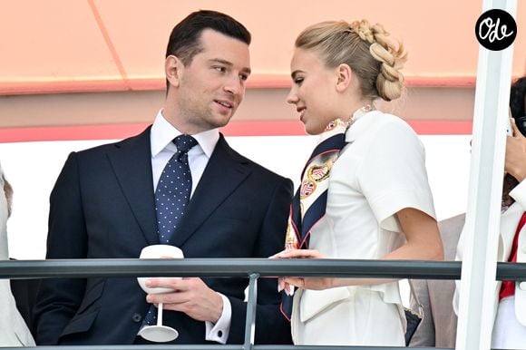 Les deux tourtereaux ont été photographiés ensemble à plusieurs reprises ces derniers mois

Jordan Bardella avec sa compagne la princesse Maria Carolina de Bourbon-Deux-Siciles en tribunes assistent au Formula 1 Louis Vuitton Grand Prix de Monaco 2026 le 7 juin 2026 à Monte-Carlo, Monaco. © Bruno Bebert/Bestimage