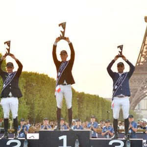 Charlotte Casiraghi à la remise du Prix de la ville de Paris  lors de la 12ème édition Longines Paris Eiffel Jumping au pied de la Tour Eiffel sur le Champ-de-Mars à Paris, le 20 juin 2026.

© Perusseau / Veeren / Bestimage
