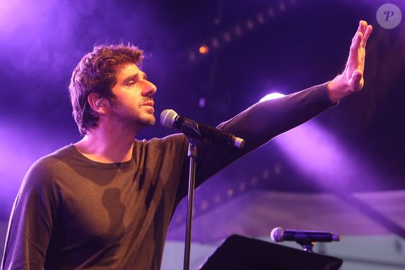 Patrick Fiori - RFM Summer Live au Parc de l'île de la Jatte à Levallois Perret. © Christophe Clovis / Bestimage