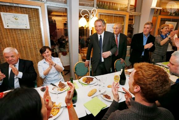 Archive - François Bayrou, président du Modem, fête en compagnie de sa femme Elisabeth et son fils André sa victoire à l'élection municipale de Pau, France, le 31 Mars 2014. © Patrick Bernard/Bestimage