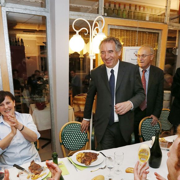 Archive - François Bayrou, président du Modem, fête en compagnie de sa femme Elisabeth et son fils André sa victoire à l'élection municipale de Pau, France, le 31 Mars 2014. © Patrick Bernard/Bestimage