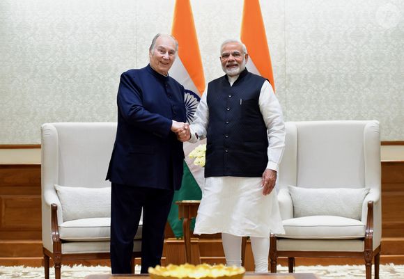 Le Premier ministre indien Narendra Modi reçoit le prince Karim Aga Khan IV à New Dehli, le 21 février 2018.