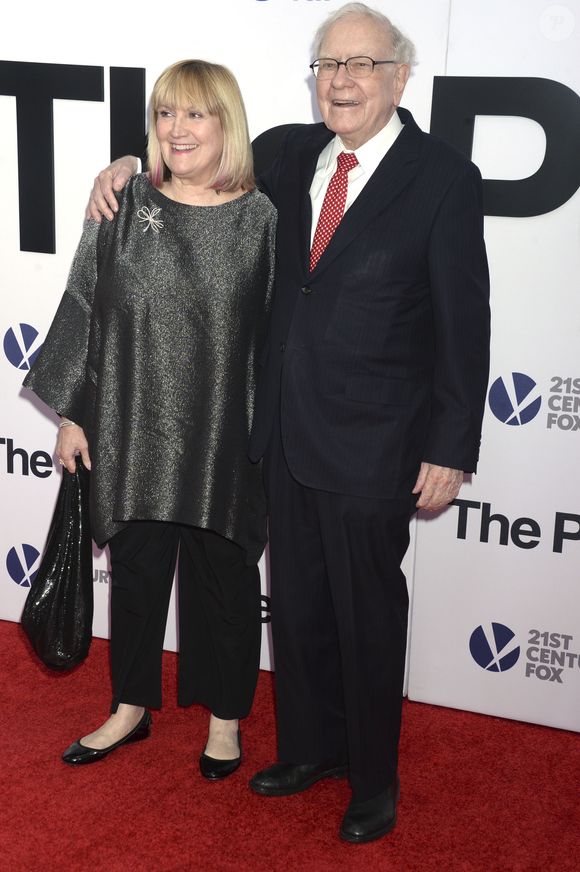 Warren Buffett et sa fille Susan Alice Buffett à la première de  "The Post" (Pentagon Papers) à Washington le 14 décembre 2017. Action Press / Bestimage