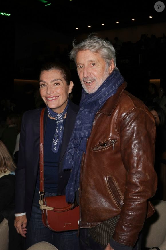 Exclusif - Daphné Roulier, Antoine de Caunes, lors de l’intervention de J.Goodall au siège de l’UNESCO à Paris, France, le 19 octobre 2024. © Jack Tribeca/Bestimage